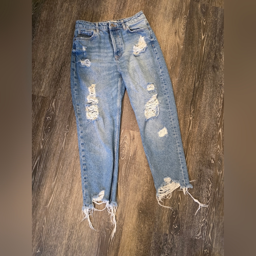 Zara Light Blue Distressed Ankle Jeans